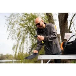 Ridgemonkey Outdoor Power Shower Attachment Set -Solar Vis Winkel 3228445Ridgemonkey Outdoor Power Shower Attachment Set 4